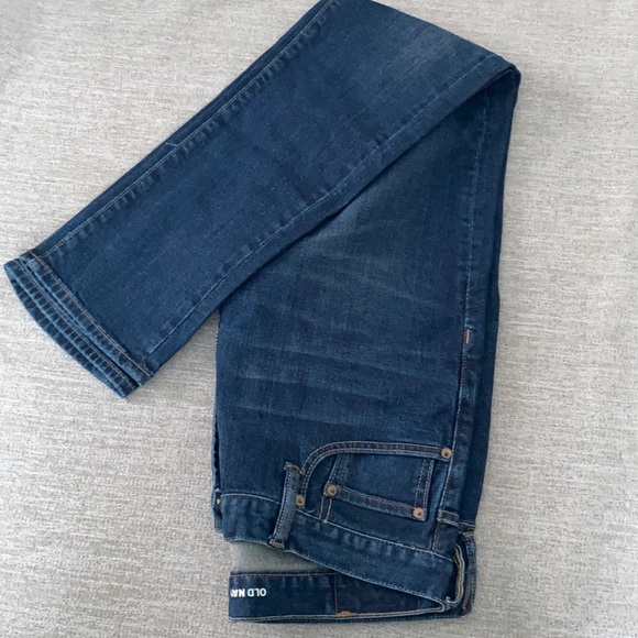 Old Navy skinny jeans. Size 32/32 - Picture 4 of 10